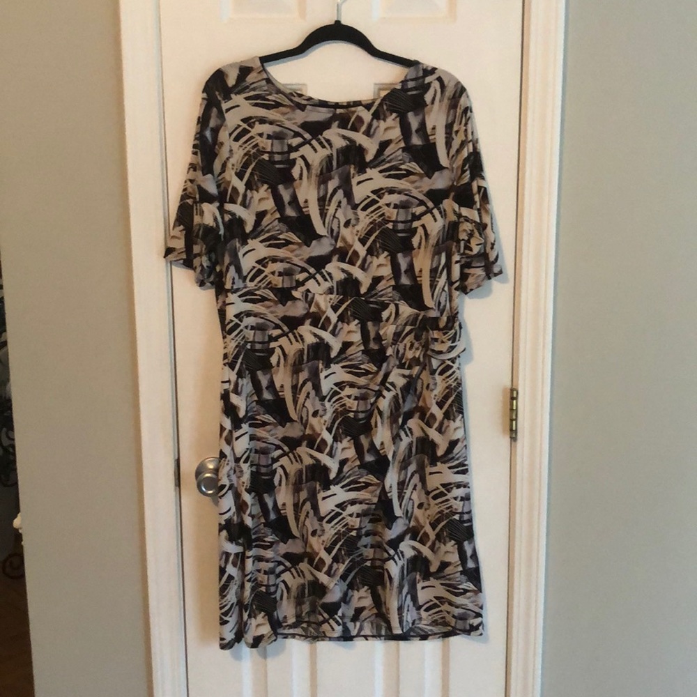 Dana Buchman Dress
